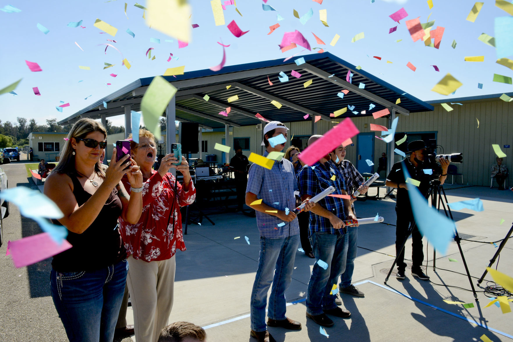 052820 CC New Tech grad 03.jpg